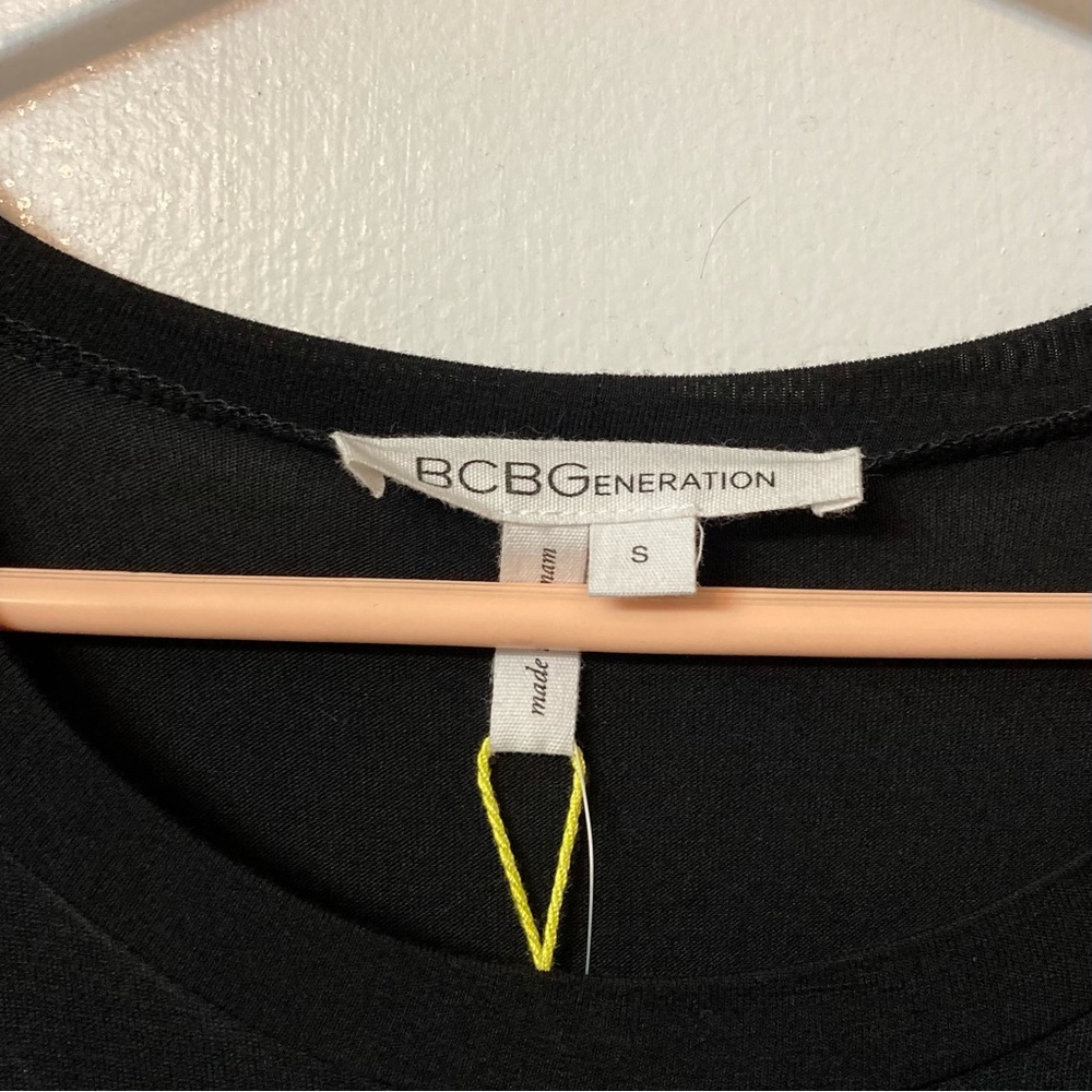 BCBGeneration Tunic Top - Picture 4 of 7